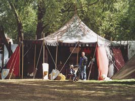 La Tunika - Historische Gewandungen